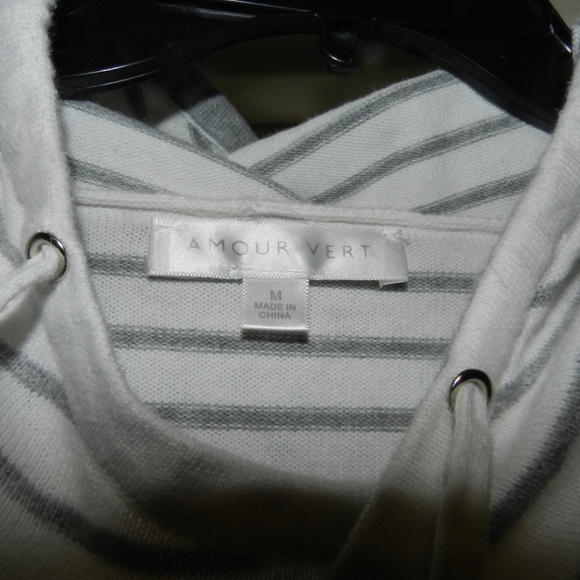 Hooded Pullover Sweatshirt Sweater - Picture 7 of 7